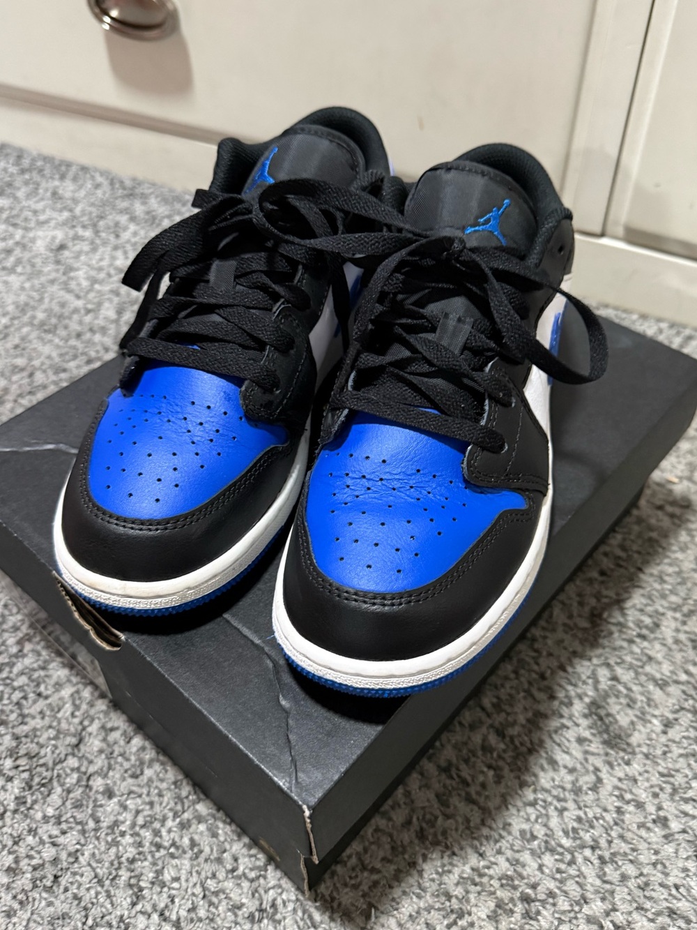 Air Jordan 1 Low - Picture 6 of 12